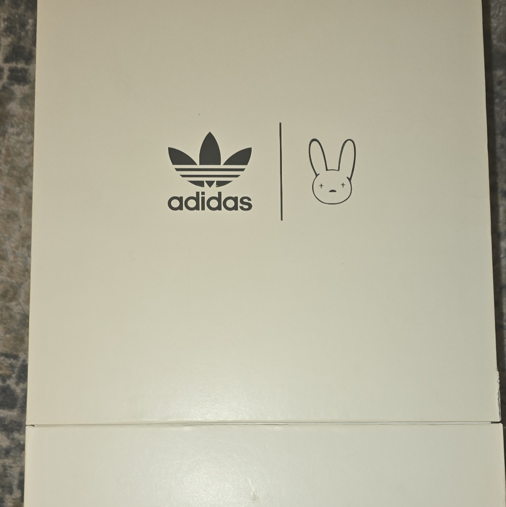 BAD BUNNY ADIDAS